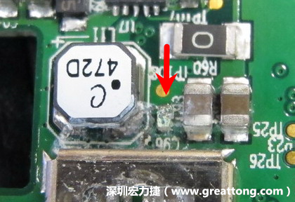 電路板疑似腐蝕氧化，懷疑電流異常過熱造成