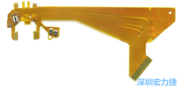 針對消費性電子產(chǎn)品的外型設(shè)計，F(xiàn)PC可以做任意形狀的適應(yīng)性線路設(shè)計。