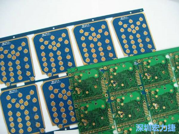 PBC與HDI等硬質(zhì)載板因應(yīng)不同構(gòu)型的結(jié)構(gòu)組裝需求，能做的彈性設(shè)計有限，必須搭配FPC軟板進(jìn)行整合設(shè)計。